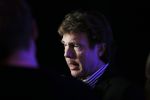 Amsterdam 17 januari 2013
Matthijs v Nieuwkek wordt uitgeroepen voor omroepman van het jaar en krijgt de prijs overhandigd uit handen van John de Mol.
Peter Smulders bv