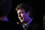 Amsterdam 17 januari 2013
Matthijs v Nieuwkek wordt uitgeroepen voor omroepman van het jaar en krijgt de prijs overhandigd uit handen van John de Mol.
Peter Smulders bv