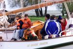 Muiden 6 mei 2001

Koningin beatrix neemt haar hondjes mee als ze gaat varen met de Groene Draeck.

Peter Smulders bv