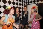 Uitgeest 14 januari 2013
Nieuwjaarsreceptie Henk Geels in Bobs saloon. Manuela Kemp en Mylene de la Haye als plee juffrouwen
Peter Smulders bv