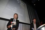 Amsterdam 17 januari 2013
Matthijs v Nieuwkek wordt uitgeroepen voor omroepman van het jaar en krijgt de prijs overhandigd uit handen van John de Mol.
Peter Smulders bv