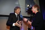 Amsterdam 17 januari 2013
Matthijs v Nieuwkek wordt uitgeroepen voor omroepman van het jaar en krijgt de prijs overhandigd uit handen van John de Mol.
Peter Smulders bv