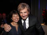 Amsterdam 17 januari 2013
Matthijs v Nieuwkek wordt uitgeroepen voor omroepman van het jaar en krijgt de prijs overhandigd uit handen van John de Mol.
Peter Smulders bv