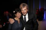 Amsterdam 17 januari 2013
Matthijs v Nieuwkek wordt uitgeroepen voor omroepman van het jaar en krijgt de prijs overhandigd uit handen van John de Mol.
Peter Smulders bv