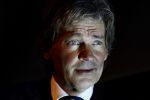 Amsterdam 17 januari 2013
Matthijs v Nieuwkek wordt uitgeroepen voor omroepman van het jaar en krijgt de prijs overhandigd uit handen van John de Mol.
Peter Smulders bv