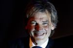 Amsterdam 17 januari 2013
Matthijs v Nieuwkek wordt uitgeroepen voor omroepman van het jaar en krijgt de prijs overhandigd uit handen van John de Mol.
Peter Smulders bv