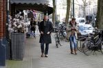 Amsterdam 10 januari 2013
Roland Kahn met vriendin op cornelis schuytstraat.
Peter Smulders bv
