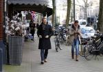 Amsterdam 10 januari 2013
Roland Kahn met vriendin op cornelis schuytstraat.
Peter Smulders bv