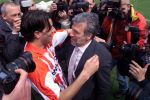 Eindhoven 6 mei 2001

PSV-Heerenveen 3-0
PSV landskampioen.
Erik Gerets en Ruud v Nistelrooy

Peter Smulders bv