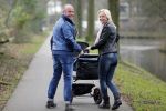 Hoorn  12 januari 2012
Sonja Bakker met Jan Reus achter de kinderwagen met zoontje Bram op weg naar de lidl voor signeersessie.
Peter Smulders bv