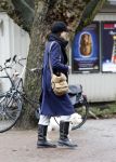 Amsterdam 24 december 2012
Susan Visser met hondje op de cornelis schuytstraat.
Peter Smulders bv