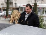 Hamburg 6 januari 2012
Sylvie v d Vaart vertrekt samen met damian en een vriendin met zoontje vanuit hun appartement / huis naar het park om met Damian te voetballen. Edwin Bredius
Peter Smulders bv