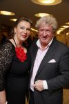 Utrecht 5 januari 2012
Premiere show Tineke Schouten in schouwburg Utrecht. Willibrord Frequin met vriendin
Peter Smulders bv