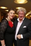 Utrecht 5 januari 2012
Premiere show Tineke Schouten in schouwburg Utrecht. Willibrord Frequin met vriendin
Peter Smulders bv