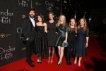 Amsterdam 12 januari 2015
Premiere onder het hart in het Anne theater.
cast vlnr Koen de Graeve Kim v Kooten Nicole v Kilsdonk Hanna Obbeek Lizzy v Vleutenen Lies Visschedijk