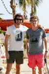 Curacao 2 januari 2015
Ewout Genemans met zijn broer Bauke bij beach club Karakter op Coral Estate.