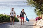 Curacao 2 januari 2015
Ewout Genemans met zijn broer Bauke bij beach club Karakter op Coral Estate.