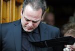Fijnaart 10 januari 2015                                                                                                     Begrafenis van de vader van Frans en Dorus Bauer; Chris in de kerk in Fijnaart.De moeder van Frans en Mariska en de kinderen zijn natuurlijk aanwezig.