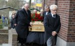 Fijnaart 10 januari 2015                                                                                                     Begrafenis van de vader van Frans en Dorus Bauer; Chris in de kerk in Fijnaart.De moeder van Frans en Mariska en de kinderen zijn natuurlijk aanwezig.