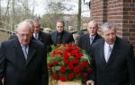 Fijnaart 10 januari 2015                                                                                                     Begrafenis van de vader van Frans en Dorus Bauer; Chris in de kerk in Fijnaart.De moeder van Frans en Mariska en de kinderen zijn natuurlijk aanwezig.