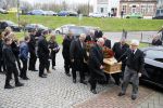Fijnaart 10 januari 2015                                                                                                     Begrafenis van de vader van Frans en Dorus Bauer; Chris in de kerk in Fijnaart.De moeder van Frans en Mariska en de kinderen zijn natuurlijk aanwezig.