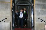 Amsterdam 13 januari 2015
Nieuwjaarsreceptie Koning Willem Alexander en Koningin Maxima in het paleis op de dam.
Geert Wilders vertrekt via de achterkant van het paleis . Zijn beveiliging rijdt in 4 auto's