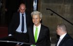 Amsterdam 13 januari 2015
Nieuwjaarsreceptie Koning Willem Alexander en Koningin Maxima in het paleis op de dam.
Geert Wilders vertrekt via de achterkant van het paleis . Zijn beveiliging rijdt in 4 auto's