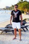 Curacao 31 december 2014
Gerad Joling met zijn moeder op Curacao waar hij oud en nieuw optreedt bij het Lions Dive hotel.