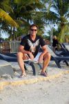 Curacao 31 december 2014
Gerad Joling met zijn moeder op Curacao waar hij oud en nieuw optreedt bij het Lions Dive hotel.