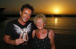 Curacao 31 december 2014
Gerad Joling met zijn moeder op Curacao waar hij oud en nieuw optreedt bij het Lions Dive hotel.