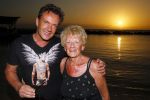 Curacao 31 december 2014
Gerad Joling met zijn moeder op Curacao waar hij oud en nieuw optreedt bij het Lions Dive hotel.
