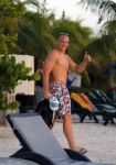 Curacao 31 december 2014
Judoka Henk Grol op het strand van Lions Dive