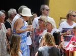Curacao 31 december 2014
Willeke Alberti Jeroen Krabbe met vrouw Herma Krabbe zoon Jasper krabbe ( met dochters) Rogier van Boxtel en Derek Bolt bij het vuurwerk van Avila Beach hotel op Curacao vanwege oud en nieuw jaar