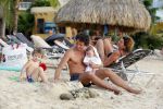 Curacao 29 december 2014
Jan Joost v gangelen met zijn vriendin en twee kinderen op blue bay op 
Curacao