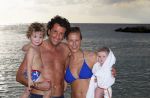 Curacao 29 december 2014
Jan Joost v gangelen met zijn vriendin en twee kinderen op blue bay op 
Curacao