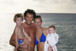 Curacao 29 december 2014
Jan Joost v gangelen met zijn vriendin en twee kinderen op blue bay op 
Curacao