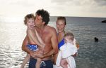 Curacao 29 december 2014
Jan Joost v gangelen met zijn vriendin en twee kinderen op blue bay op 
Curacao