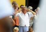 Curacao 31 december 2014
Willeke Alberti Jeroen Krabbe met vrouw Herma Krabbe zoon Jasper krabbe ( met dochters) Rogier van Boxtel en Derek Bolt bij het vuurwerk van Avila Beach hotel op Curacao vanwege oud en nieuw jaar