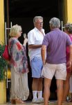 Curacao 31 december 2014
Willeke Alberti Jeroen Krabbe met vrouw Herma Krabbe zoon Jasper krabbe ( met dochters) Rogier van Boxtel en Derek Bolt bij het vuurwerk van Avila Beach hotel op Curacao vanwege oud en nieuw jaar