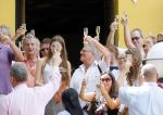 Curacao 31 december 2014
Willeke Alberti Jeroen Krabbe met vrouw Herma Krabbe zoon Jasper krabbe ( met dochters) Rogier van Boxtel en Derek Bolt bij het vuurwerk van Avila Beach hotel op Curacao vanwege oud en nieuw jaar