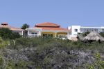 Curacao 20 december 2014
Jeroen Pauw heeft op Coral EState een villa/huis gekocht met een zwembad en zzezicht. Coral Estate is het mmoiste park op Curacao.