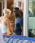 Curacao 1 januari 2015
Jetro Willems en zijn vriendin vliegen vanaf Curacao terug naar Nederland om daar aan de tweede seizoenshelft te beginnen met zijn club PSV