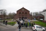 Fijnaart 10 januari 2015Begrafenis van de vader van Frans en Dorus Bauer; Chris in de kerk in Fijnaart.De moeder van Frans en Mariska en de kinderen zijn natuurlijk aanwezig.