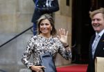Amsterdam 14 januari 2015
Centaal station van Amsterdam gezien vanuit het eye theater.Koning Willem Alexander en koningin Maxima arriveren bij het paleis op de dam voor de nieuwjaarsreceptie.