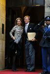 Amsterdam 14 januari 2015
Centaal station van Amsterdam gezien vanuit het eye theater.Koning Willem Alexander en koningin Maxima arriveren bij het paleis op de dam voor de nieuwjaarsreceptie.