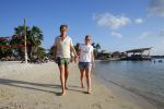 Curacao 31 december 2014
Nick Nielsen heeft met kerst zijn vriendin Joyce ten huwelijk gevraagd in Nederland en is daarna met haar op vakantie gegaan naar Curacao