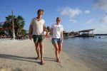 Curacao 31 december 2014
Nick Nielsen heeft met kerst zijn vriendin Joyce ten huwelijk gevraagd in Nederland en is daarna met haar op vakantie gegaan naar Curacao