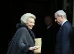 Amsterdam 13 januari 2015
Nieuwjaarsreceptie Koning Willem Alexander en Koningin Maxima in het paleis op de dam.
Prinses Beatrix in haar verlengde Volvo