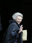 Amsterdam 13 januari 2015
Nieuwjaarsreceptie Koning Willem Alexander en Koningin Maxima in het paleis op de dam.
Prinses Beatrix in haar verlengde Volvo