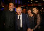Amsterdam 16 december 2014
Sportman van het jaar verkiezing in de RAI.
Robin v Persie met zijn vrouw, moeder en opa